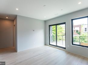 4513 Baker Street, Philadelphia PA 19127