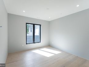 4513 Baker Street, Philadelphia PA 19127