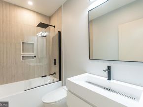 4513 Baker Street, Philadelphia PA 19127