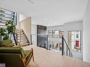 4513 Baker Street, Philadelphia PA 19127