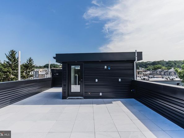 4513 Baker Street, Philadelphia PA 19127