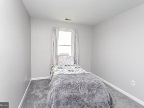 1829 N Dinwiddie Street, Arlington VA 22207