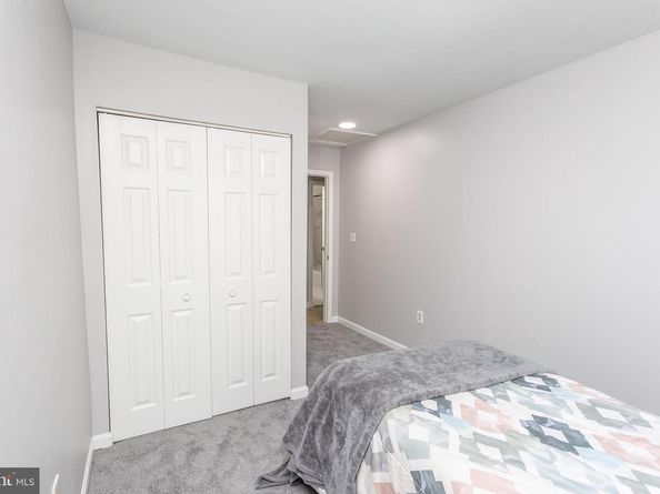 1829 N Dinwiddie Street, Arlington VA 22207