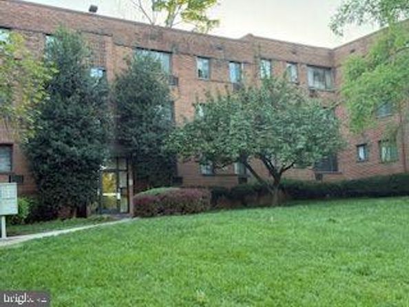 4715 1st Street SW 302, Washington DC 20032