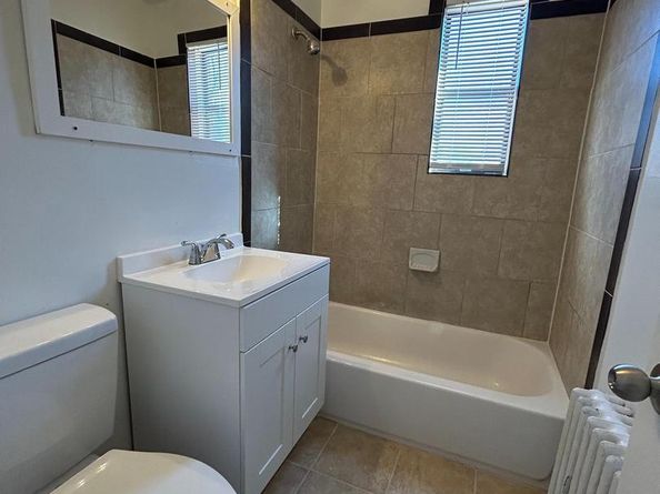 4715 1st Street SW 302, Washington DC 20032