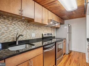 309 Arch Street 206, Philadelphia PA 19106