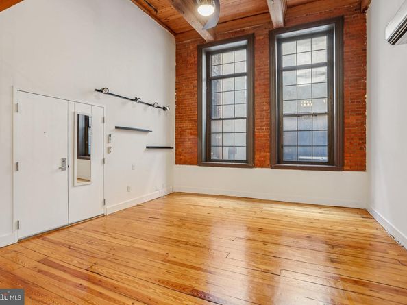309 Arch Street 206, Philadelphia PA 19106