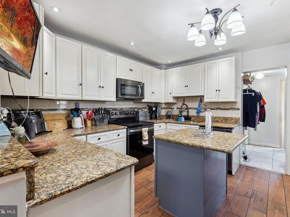 5509 Chew Avenue, Philadelphia PA 19138