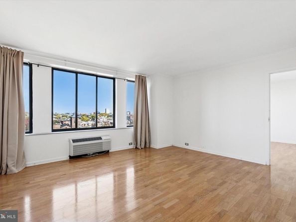 2001 Hamilton Street 1205, Philadelphia PA 19130