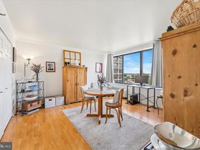 2001 Hamilton Street 1205, Philadelphia PA 19130