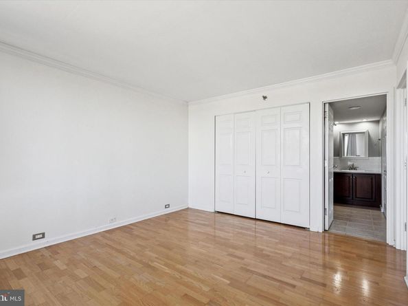 2001 Hamilton Street 1205, Philadelphia PA 19130