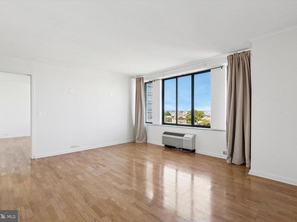 2001 Hamilton Street 1205, Philadelphia PA 19130