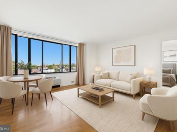 2001 Hamilton Street