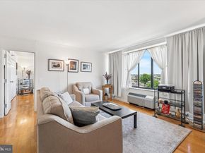 2001 Hamilton Street 1205, Philadelphia PA 19130