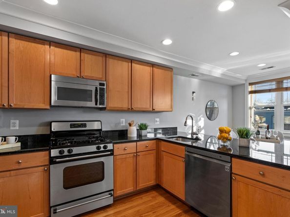 1301 S Carolina Ave SE 7, Washington DC 20003
