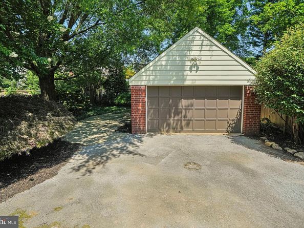 2833 Northampton Street NW, Washington DC 20015