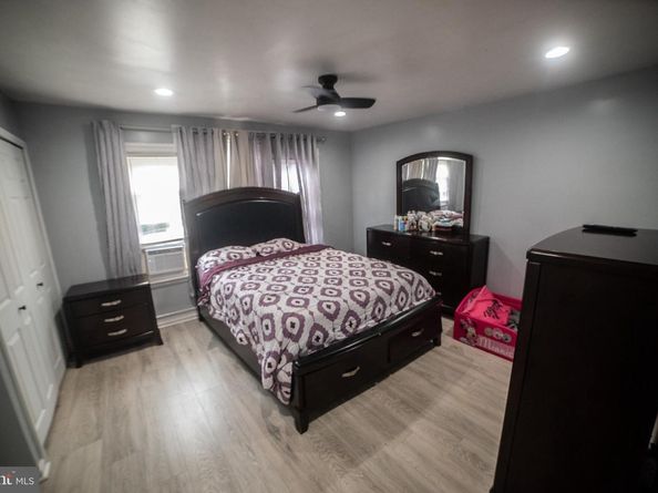 6515 N Park Avenue, Philadelphia PA 19126