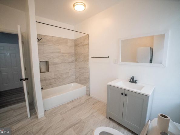6515 N Park Avenue, Philadelphia PA 19126