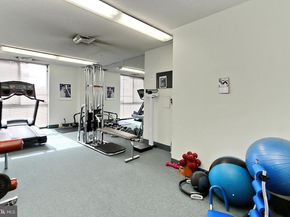 1016 S Wayne Street 101, Arlington VA 22204