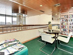 1016 S Wayne Street 101, Arlington VA 22204