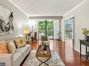 1016 S Wayne Street 101, Arlington VA 22204