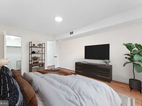 2805 Arlington Boulevard 101, Arlington VA 22201