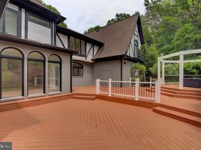 10124 Wendover Drive, Vienna VA 22181