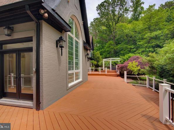 10124 Wendover Drive, Vienna VA 22181
