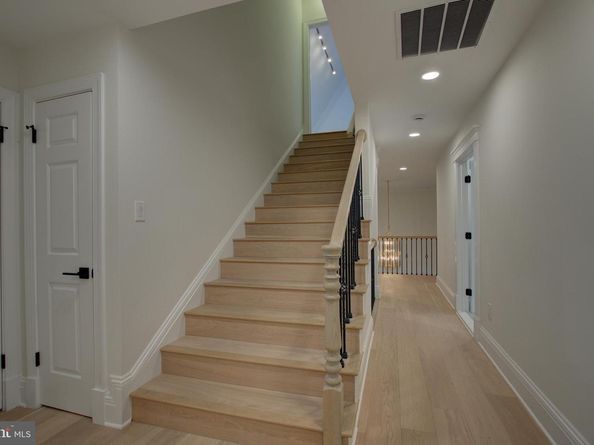 10124 Wendover Drive, Vienna VA 22181