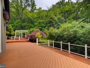 10124 Wendover Drive, Vienna VA 22181