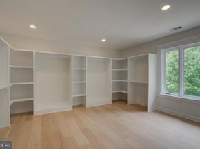 10124 Wendover Drive, Vienna VA 22181