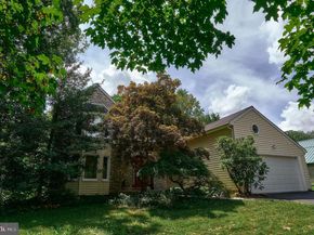 905 Pebble Lane, Southampton PA 18966