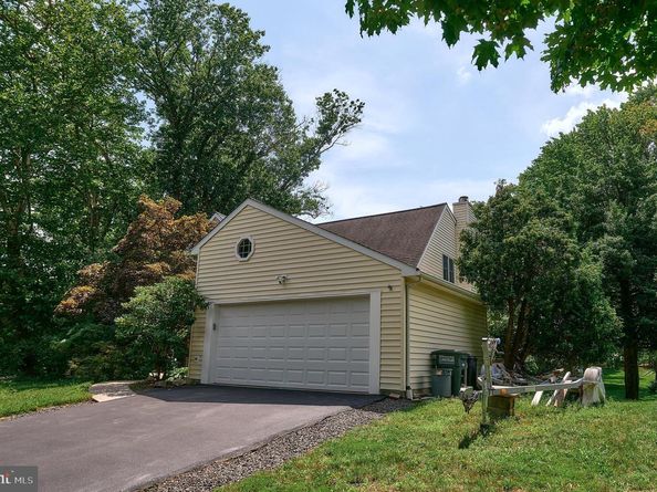 905 Pebble Lane, Southampton PA 18966