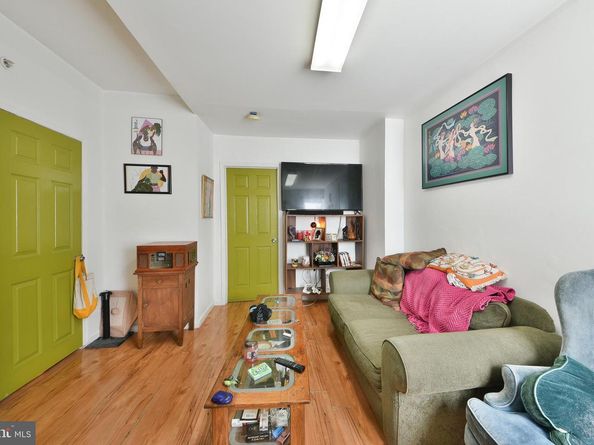 1608 W Susquehanna Avenue, Philadelphia PA 19121