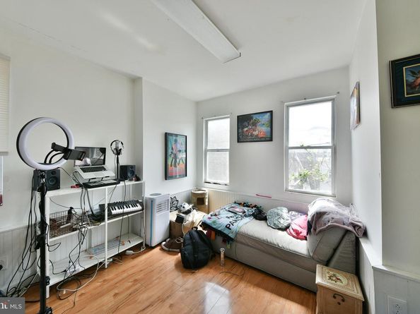 1608 W Susquehanna Avenue, Philadelphia PA 19121