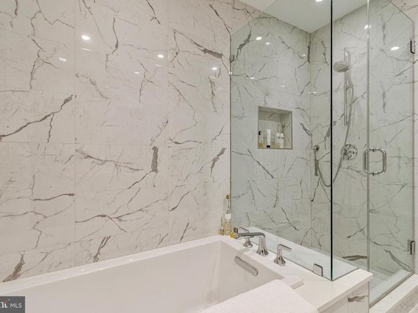 1177 22nd Street NW 7D, Washington DC 20037