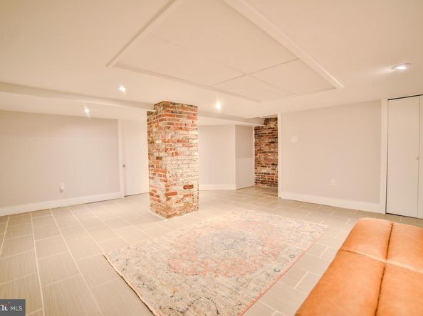 1035 Bainbridge Street B, Philadelphia PA 19147