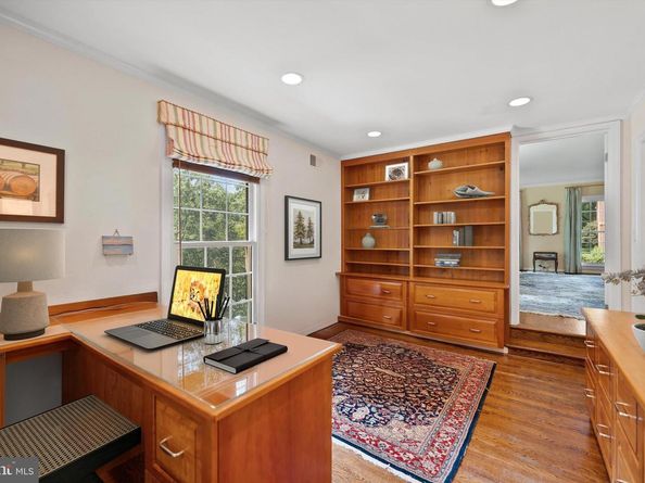 7707 Crossover Drive, Mclean VA 22102