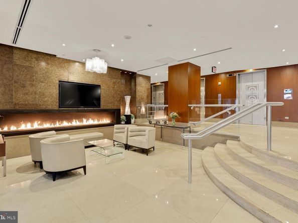 811 4TH Street NW 114, Washington DC 20001
