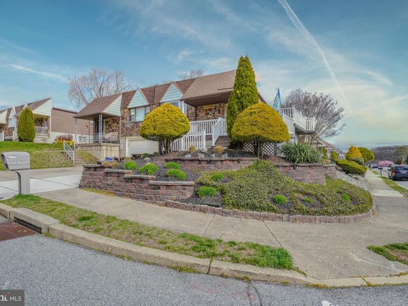 1231 Hemlock Drive, Philadelphia PA 19116