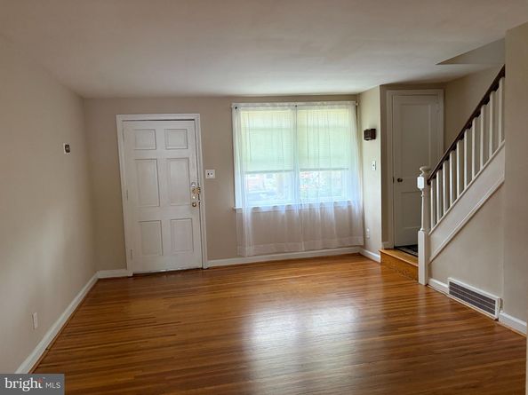 826 3rd, Bristol PA 19007