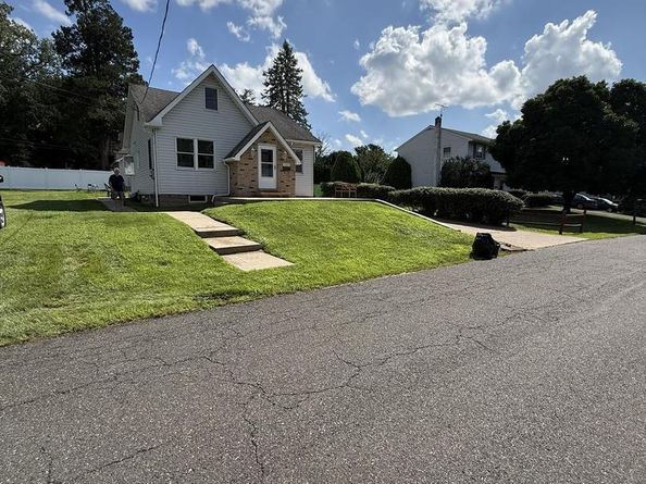 2265 Ogden Avenue, Bensalem PA 19020