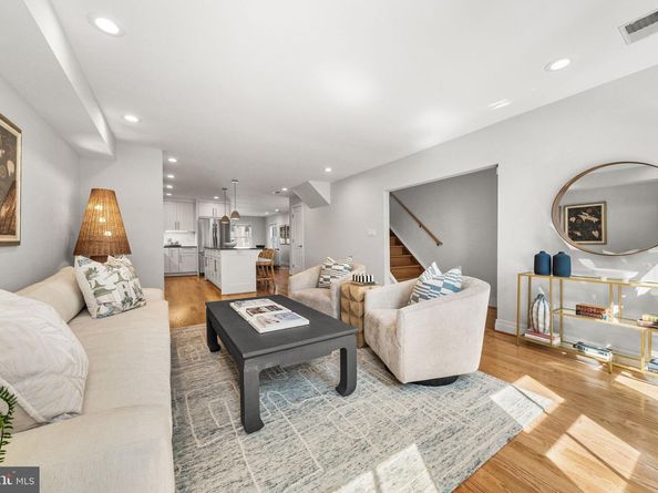 906 N Columbus Street, Alexandria VA 22314