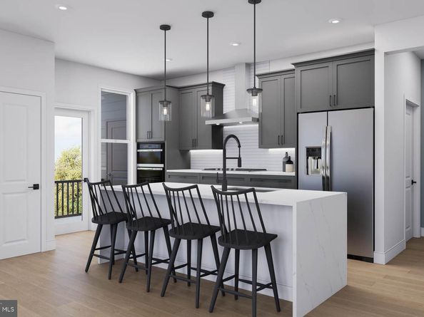 8131 Shining Star Lane 106, Vienna VA 22182