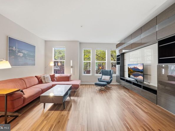 2500 Sayles Place SE 8, Washington DC 20020