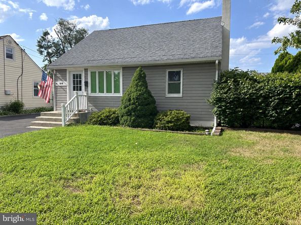 3519 Carnarvon Avenue, Bristol PA 19007