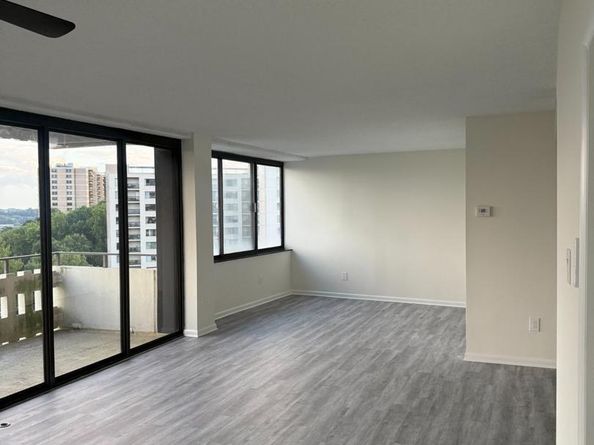 6301 Stevenson Avenue 911, Alexandria VA 22304