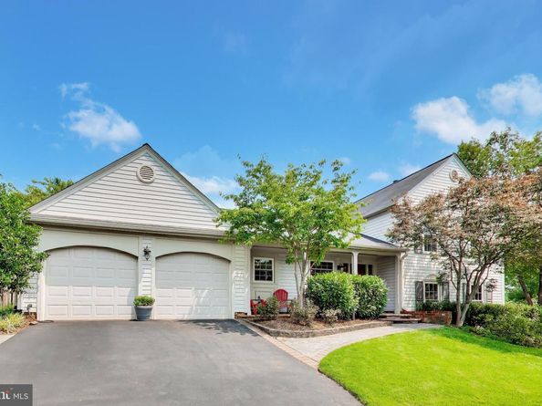 13382 Point Rider Lane, Herndon VA 20171