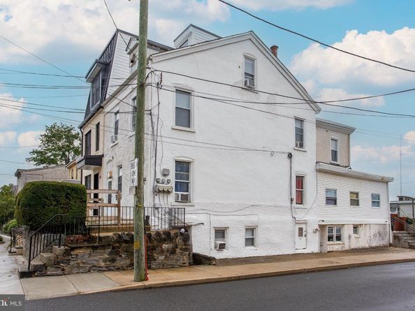 270 Dupont Street, Philadelphia PA 19128