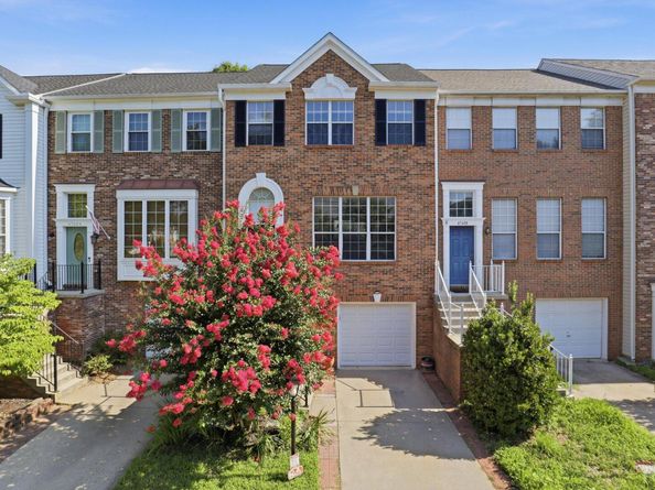 47606 Watkins Island Square, Sterling VA 20165